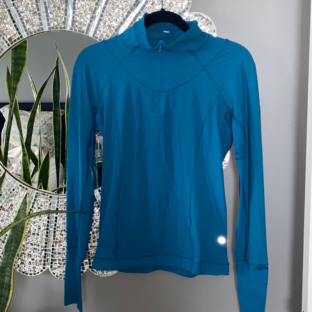 Lightweight lululemon running top